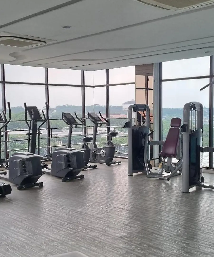 Ioi Residences Kempas Utama Джохор-Бару 0*,