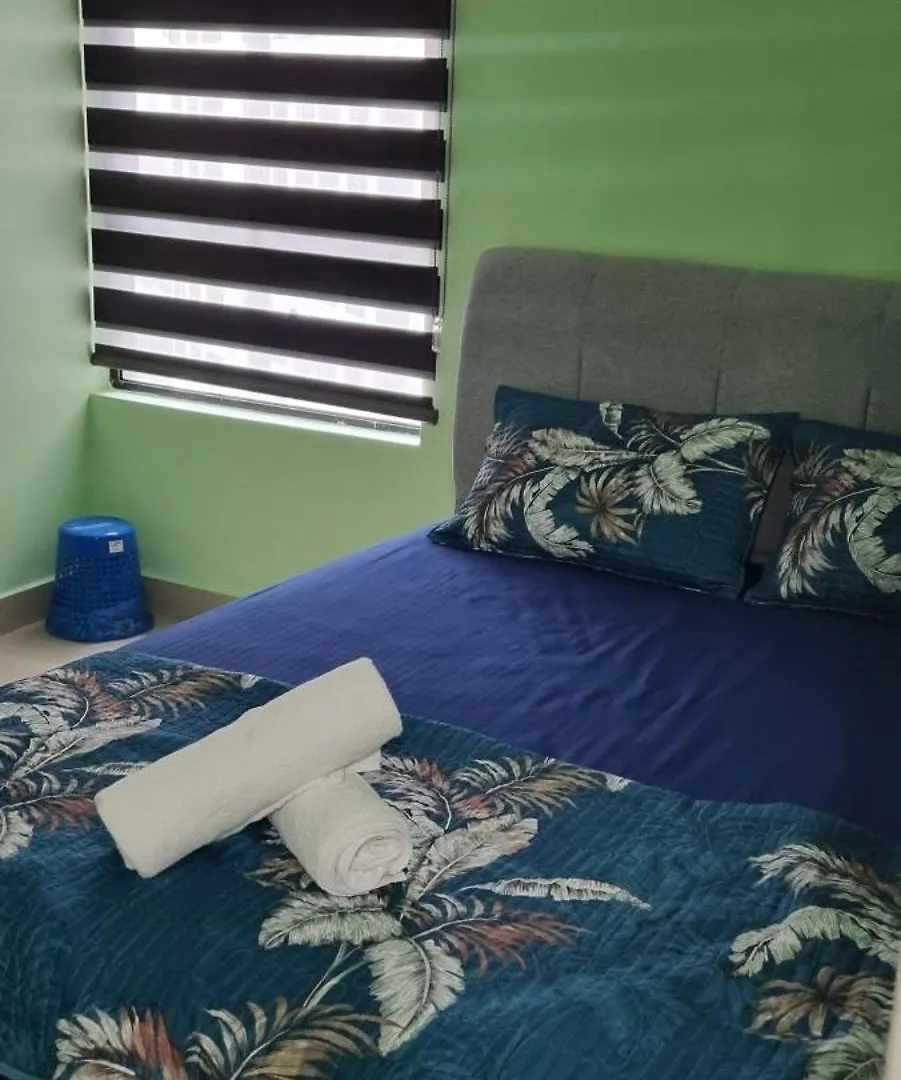Ioi Residences Kempas Utama Джохор-Бару 0*,